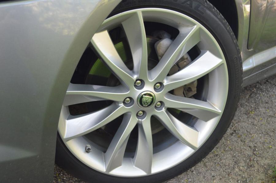  Jaguar XF 2 0T 2013 года  (фото 20 из 26)